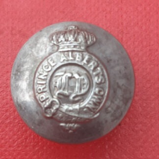 Prince Albert's Own Leicestershire Yeomanry - Queen Victoria's Crown 17mm White Metal Button.