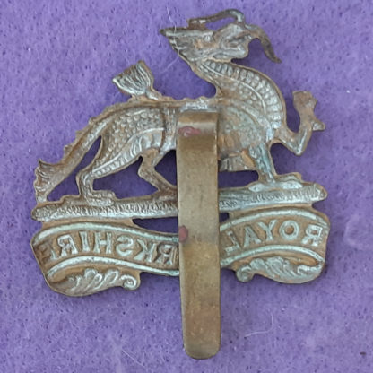 Die Struck Gilding Metal Cap Badge - The Royal Berkshire Regiment - Image 2