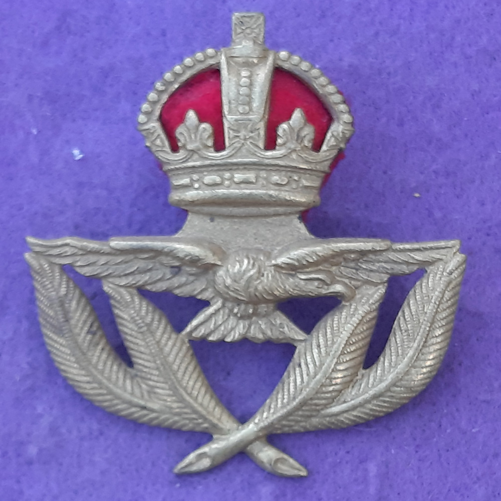 KC Warrant Officers Cap Badge – The Royal Air Force – Steady The Buffs ...