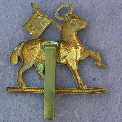 WW2 Gilding Metal Cap Badge - The Queen's Regiment - Image 2