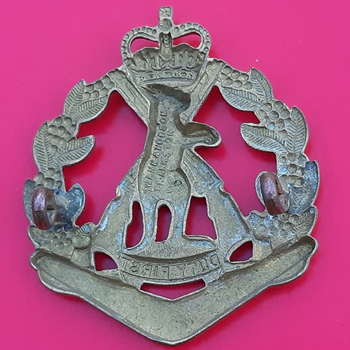 Royal Australian Regiment – Queens Crown Gilding Metal Cap Badge ...