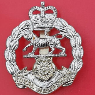 The Royal Hampshire Regiment - Silver & Gold Anodised Cap Badge