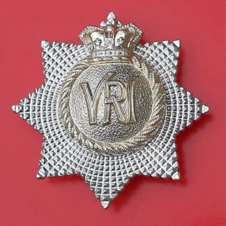 (Canada) The Royal Canadian Regiment - Silver & Gold Anodised Cap Badge