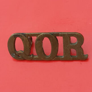 (Canada) Queen's Own Rifles Of Canada - Gilding Metal Shoulder Title