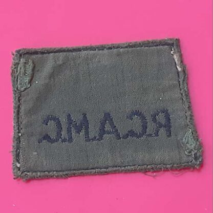 (Canada) The Royal Canadian Army Medical Corps - Cloth Shoulder Badge - Image 2