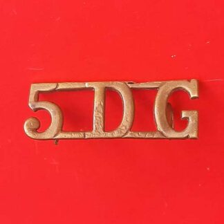 The 5th Royal Inniskilling Dragoon Guards - Gilding Metal Shoulder Title