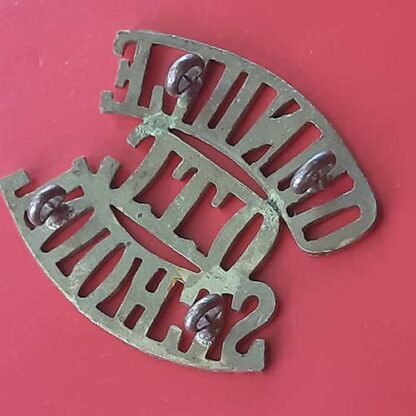 Oundle School Officer Training Corps - Gilding Metal Shoulder Title - Image 2