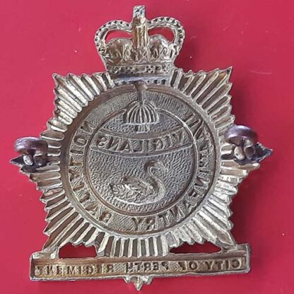 (Australia) The 11th/44th Infantry Battalion City Of Perth Regiment - Queen's Crown Gilt Cap Badge - Image 2
