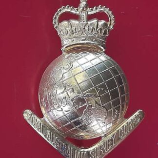 (Australia) The Royal Australian Survey Corps - Queen's Crown Gilding Metal Cap Badge