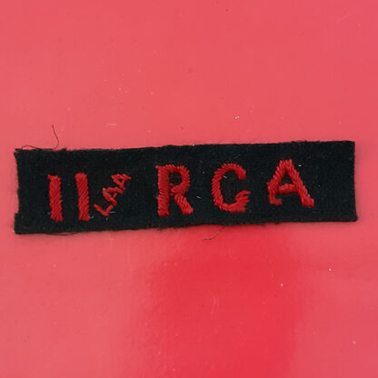 (Canada) The 11th Light Anti-Aircraft Regiment Royal Canadian Artillery - Cloth Shoulder Flash
