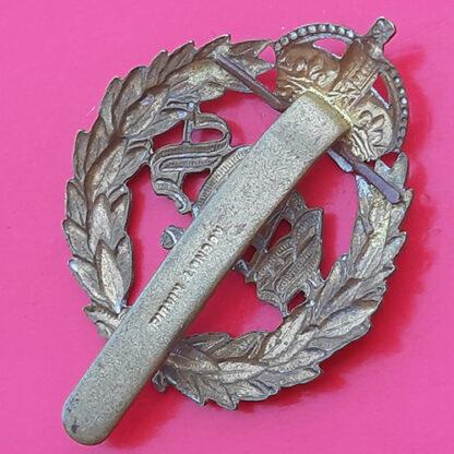 The 2nd Dragoon Guards (Queen's Bays) - King's Crown Gilding Metal Cap Badge - Image 2