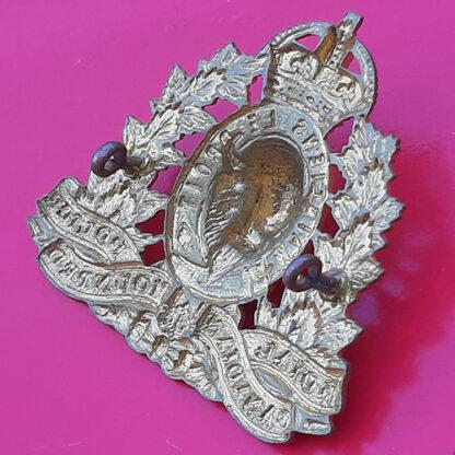 (Canada) The Royal Canadian Mounted Police - King's Crown Gilding Metal Cap Badge - Image 2