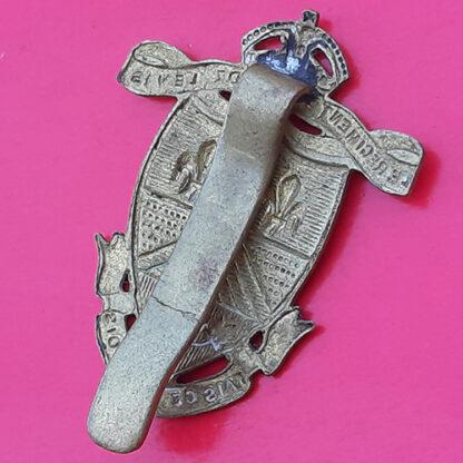 (Canada) Le Regiment De Levis - King's Crown Gilding Metal Cap Badge - Image 2