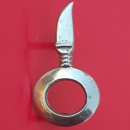 (India) The Sikh Light Infantry - White Metal Cap Badge