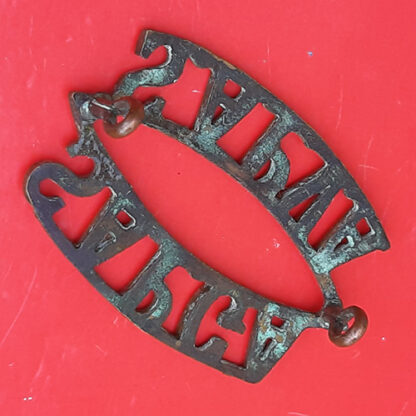 (South Africa) South Africa Permanent Garrison Artillery - Gilding Metal Shoulder Title - Image 2