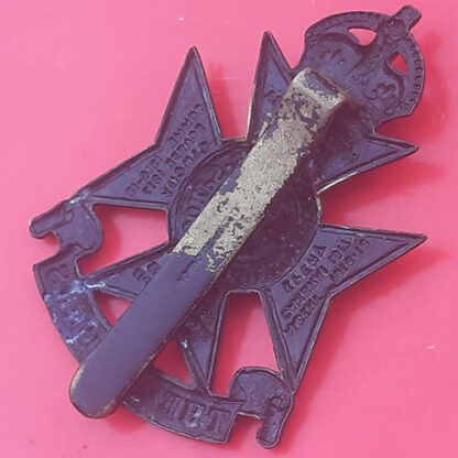 12th London Regiment (The Rangers) - King's Crown Blackened Brass Cap Badge - Image 2