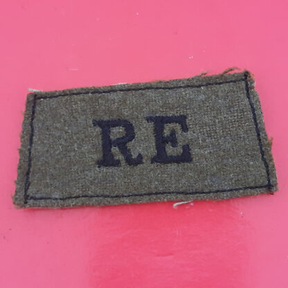 The Royal Engineers - WW2 Slip On Shoulder Title