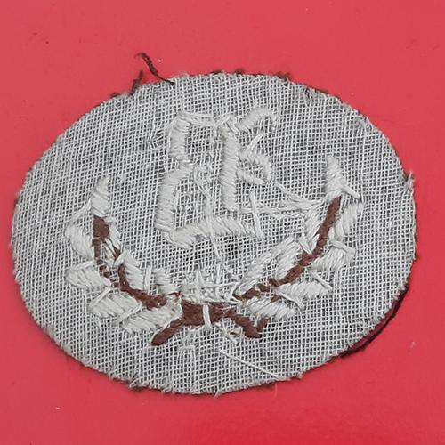 Group B Tradesman - Small Cloth Trade Badge - Image 2