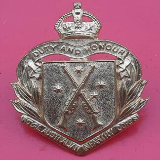 (Australia) Royal Australian Infantry Corps - King's Crown Gilt Cap Badge