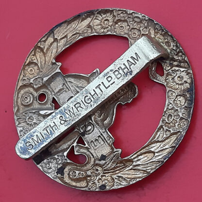 The South Wales Borderers - Gilding Metal Economy Issue Cap Badge - Image 2