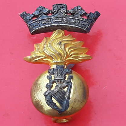 The Royal Irish Fusiliers - Officer's Silver & Gilt Cap Badge