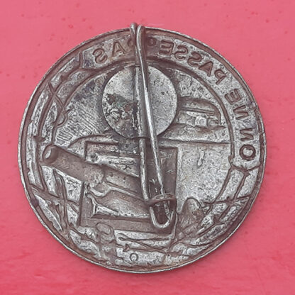 French Maginot Line Fortress Troops - Enamelled Badge - Image 2