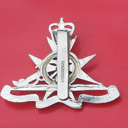 The Royal Malta Artillery - Gold & Silver Anodised Cap Badge - Image 2