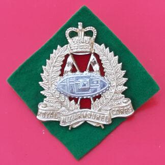 (New Zealand) The Royal New Zealand Armoured Corps - Gold & Silver Anodised Cap Badge