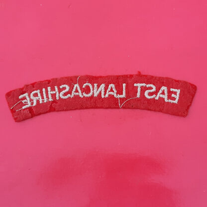 The East Lancashire Regiment - Cloth Shoulder Title - Image 2