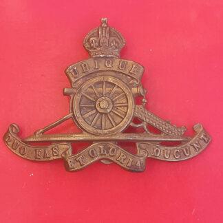 Royal Artillery - WW1 Gilding Metal Economy Issue Unvoided Gun Wheel Cap Badge