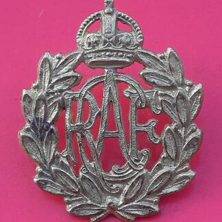 (Canada) The Royal Canadian Air Force - King's Crown Gilding Metal Cap Badge