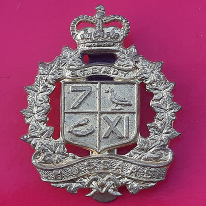 (Canada) The 7th/11th Hussars - Queen's Crown Gilding Metal Cap Badge