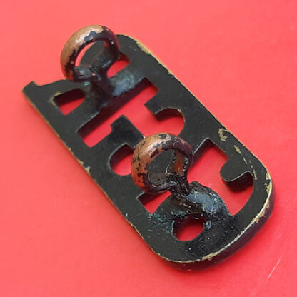 (India) 6th Gurkha Rifles - Blackened Brass Shoulder Title - Image 2