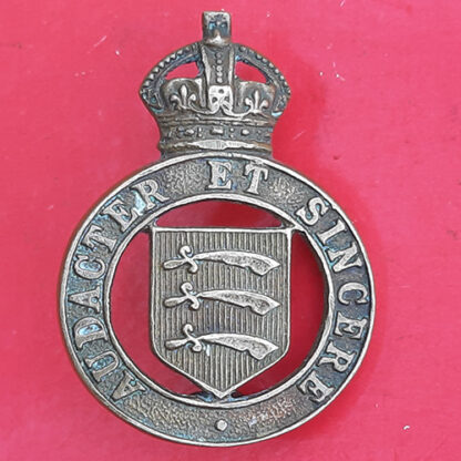 The Essex Yeomanry - King's Crown Gilding Metal Cap Badge