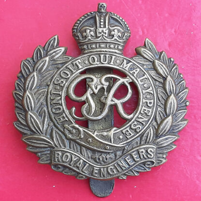 The Royal Engineers - George VI King's Crown Gilding Metal Cap Badge