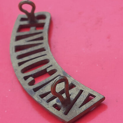 (Canada) The Vancouver Regiment - Gilding Metal Shoulder Title - Image 2