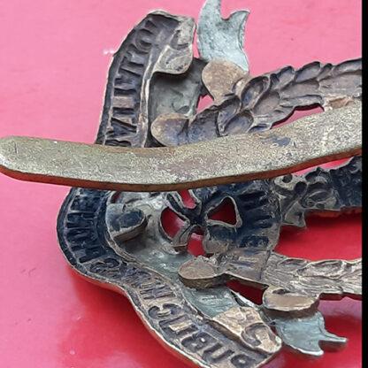 18th Middlesex Regiment (1st Public Works Pioneer Battalion) - Bi-Metal Cap Badge - Image 3