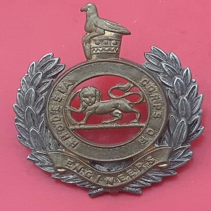 The Rhodesia Corps Of Engineers - Bi-Metal Cap Badge