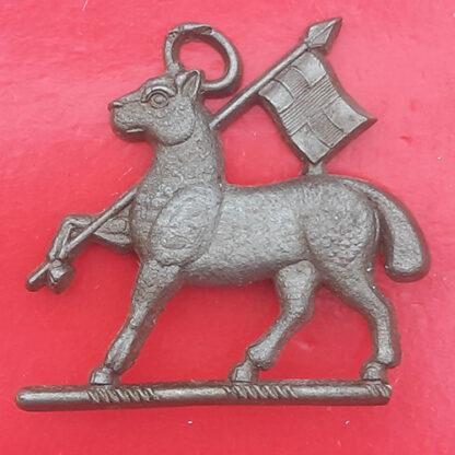 The Queen's Royal Regiment - WW2 Plastic Cap Badge