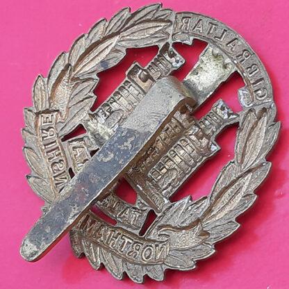 The Northamptonshire Regiment - WW1 Economy Issue Gilding Metal Cap Badge - Image 2