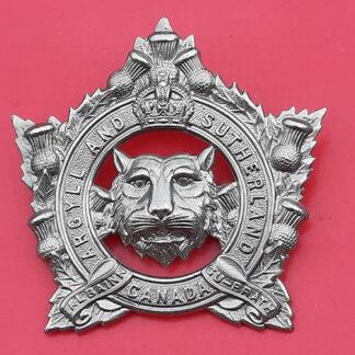 (Canada) The Argyll & Sutherland Highlanders Of Canada - King's Crown White Metal Cap Badge