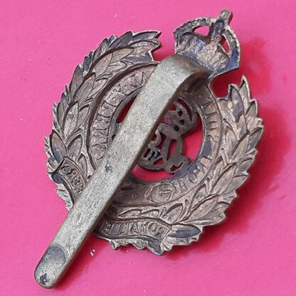 The Royal Engineers - Edward VII Gilding Metal Cap Badge - Image 2