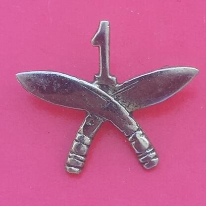 (India) 1st Gurkha Rifles - Cast White Metal Cap Badge