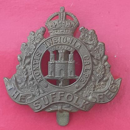 The Suffolk Regiment - King's Crown WW2 Gilding Metal Economy Issue Cap Badge