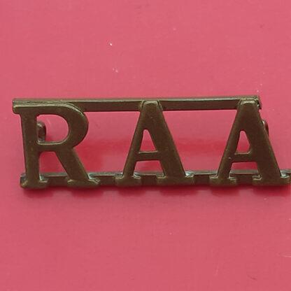 (Australia) Royal Australian Artillery - Gilding Metal Shoulder Title