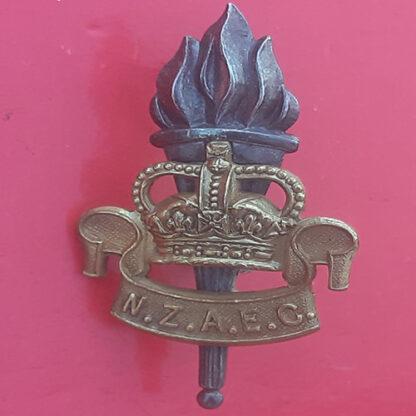 (New Zealand) Royal Army Education Corps - Bi-Metal Cap Badge