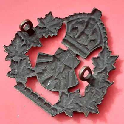 (Canadian Militia) 44th Lincoln & Welland Regiment - Queen Victoria's Crown Gilding Metal Cap Badge - Image 2