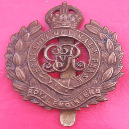 Royal Engineers - George V King's Crown Gilding Metal Cap Badge