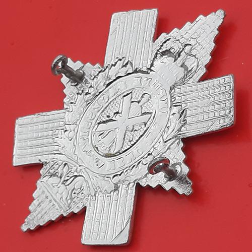 The Black Watch - Silver Anodised Cap Badge - Image 2