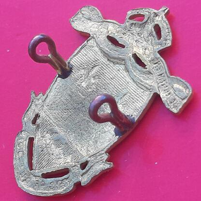 (Canada) Le Regiment De Levis - King's Crown Gilding Metal Cap Badge - Image 2